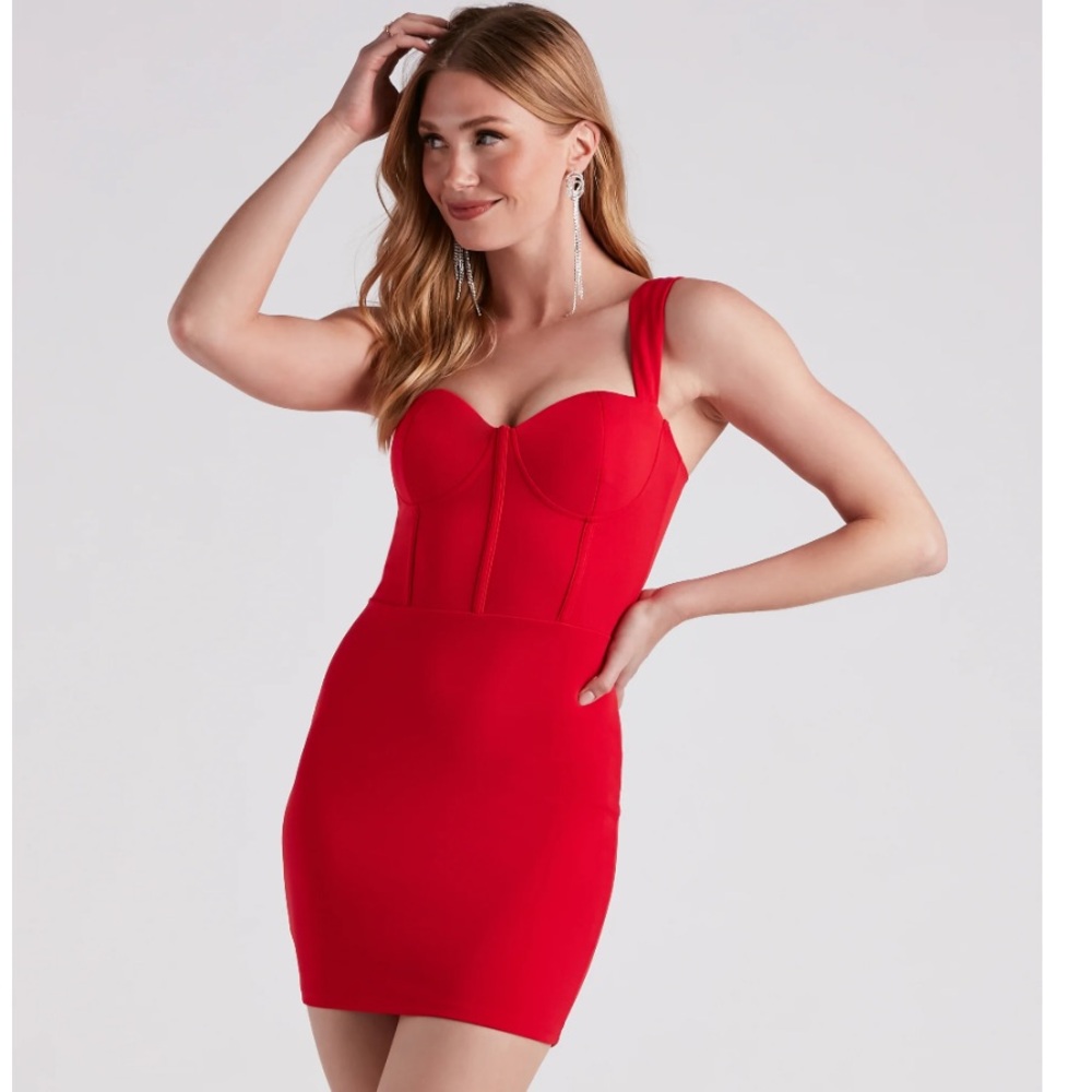 Sweet Day Crepe Sweetheart Dress